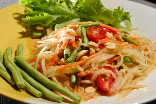 Som Tom (Papaya Salad)